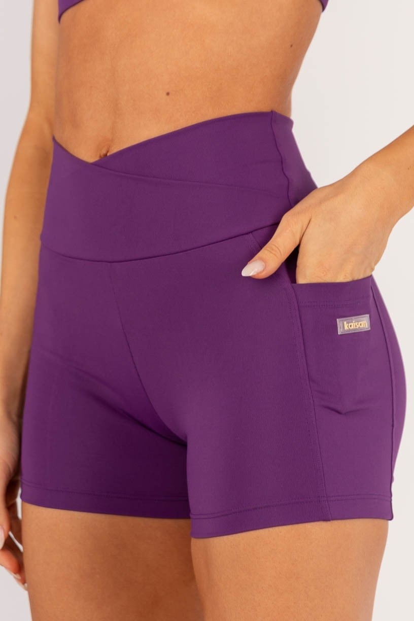 Conjunto com Cós Transpassado e Bolsos (Short+Top)