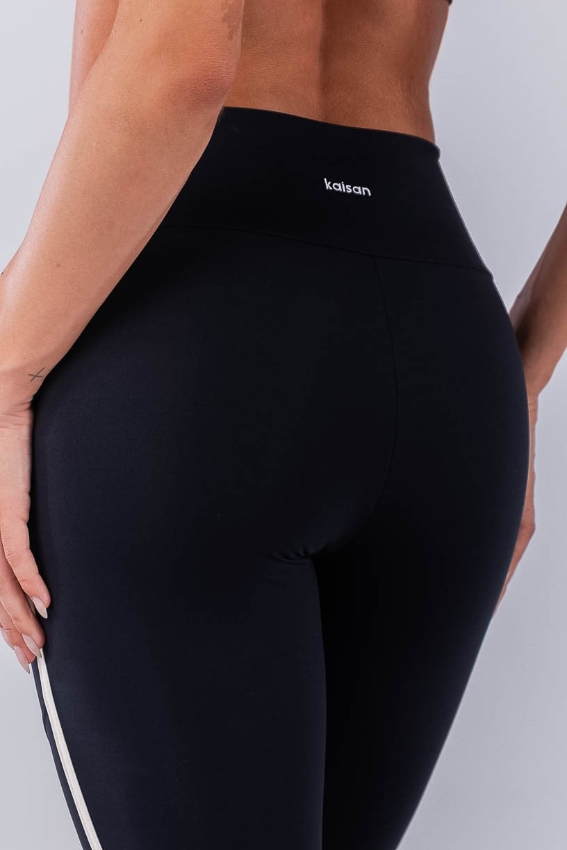 Conjunto Preto sem Gancho com Chapado nas Laterais (Legging+Top)